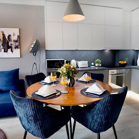 Suiteangel - Luxury Design Condo With Free Garage Boedapest Buitenkant foto